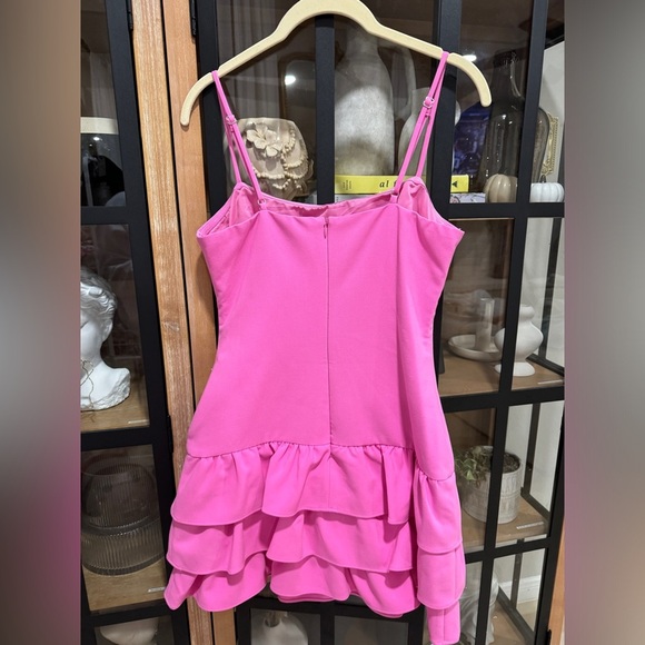 LIKELY Amica Tiered Ruffle Hem Mini cocktail dress Barbie Pink Sugar square neck - Picture 6 of 8
